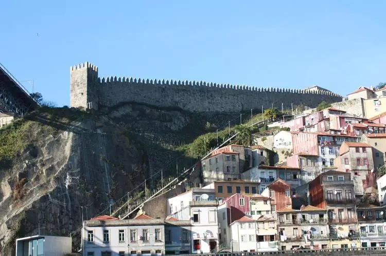 Muralla de Oporto